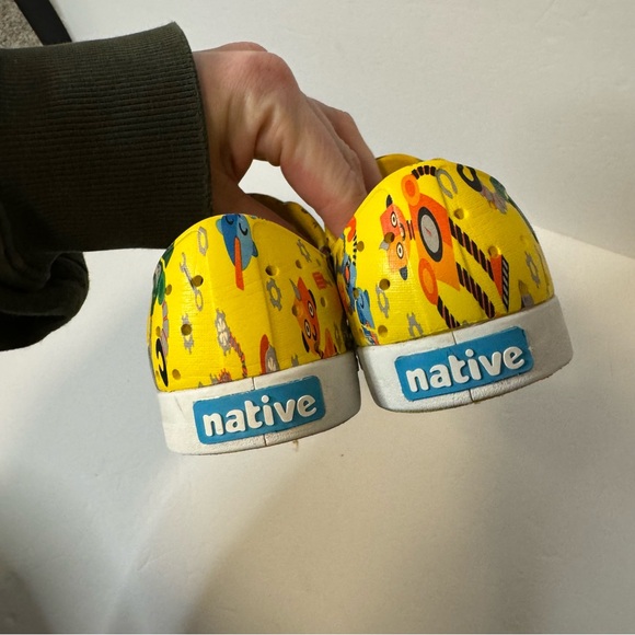 Native Robot Shoes - 13 - Picture 5 of 6